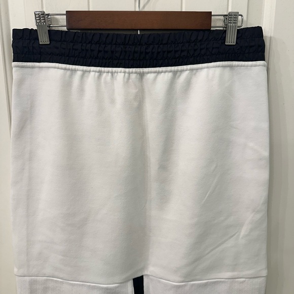 Nike Sportswear Tech Fleece Skirt White Black Size Medium - Picture 8 of 8